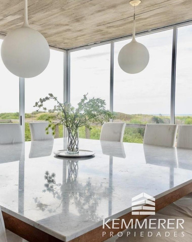 ****casa Frente Al Mar En Punta Del Este****
