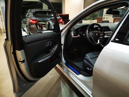 Imagen 8 de 14 de Bmw 320i Sport Line