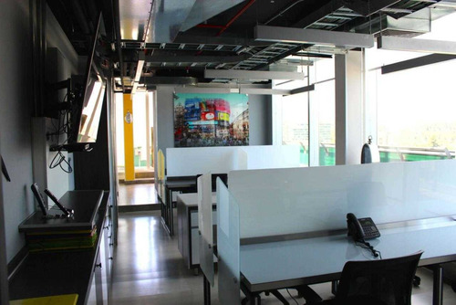 Venta De Oficinas 210 M2 , Piso 16, . Estacionamientos 8