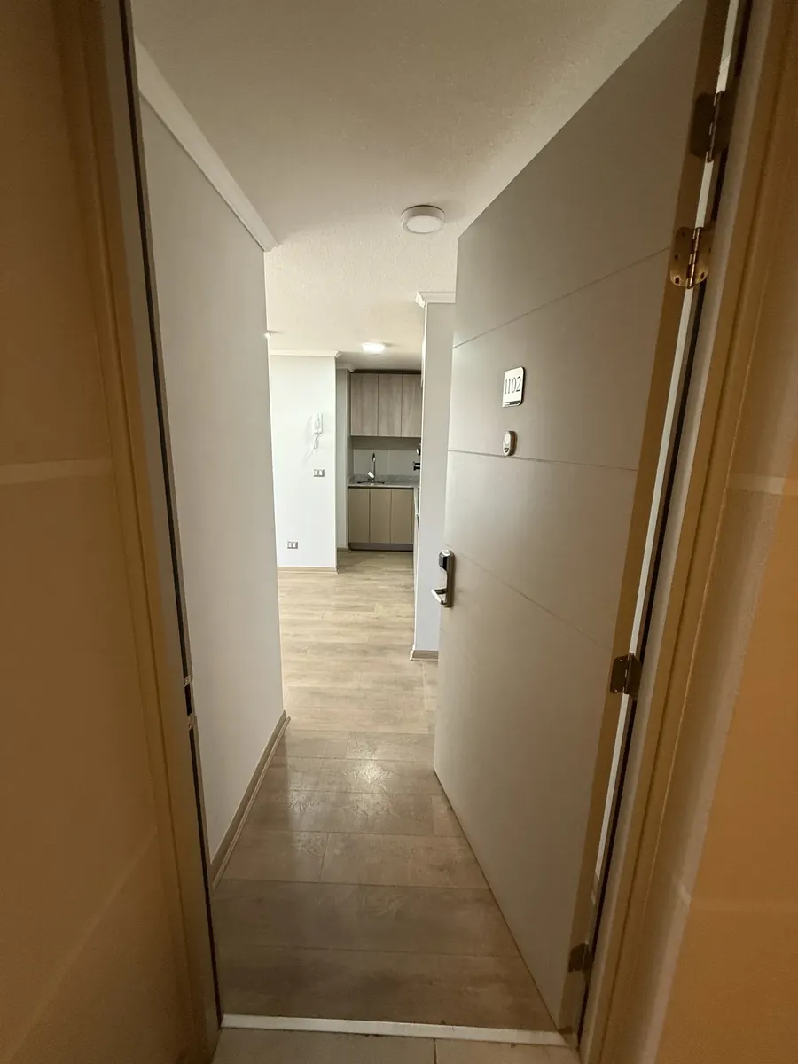 Imagen 1 de 9 de Depto Arriendo Piso 11 + Estacionamiento