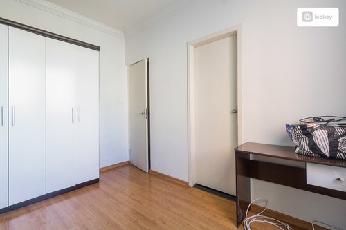 Imagem 14 de 15 de Aluguel De Casa Com 240m² E 6 Quartos - 10671