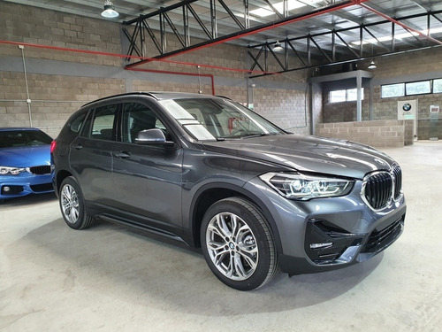 Imagen 3 de 10 de Bmw X1 20i Sport Okm 2022 - No Audi Q2 Ni Audi Q3 Ni Gla 200