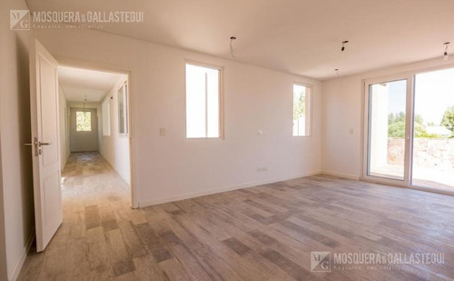 Imagen 7 de 19 de Importante Casa En Santa Barbara