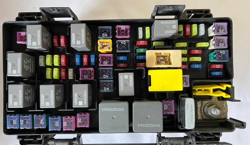 Caja De Fusibles Tipm 2012 Caravan Town Country 507ad (Usado)