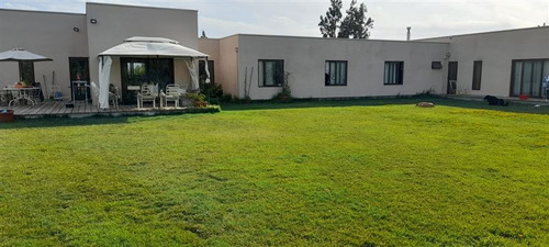 Parcela 5.000 Mt2 Con Casa En Venta De 4 Dorm. En Talagante