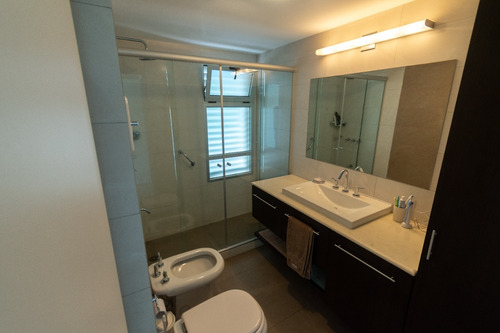 Imagen 18 de 24 de Venta Apartamento Tunquelen I, Playa Mansa Parada 7 , Punta Del Este, Vista Al Mar