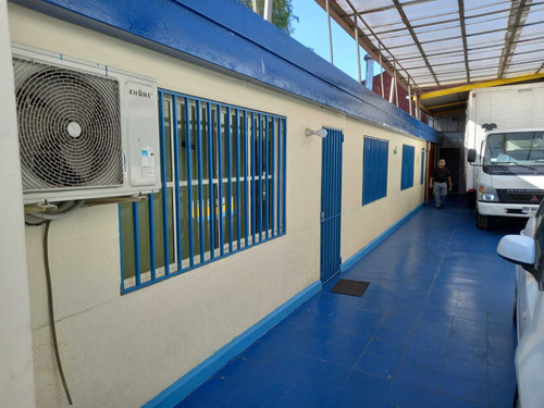 Vendo Propiedad Industrial (84483)
