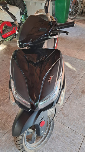 Moto Automática Matrix 2021, Poco Uso