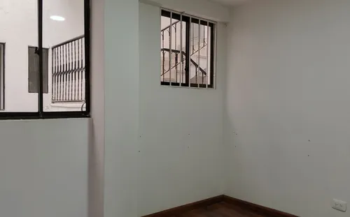 Oficina En Arriendo/venta En Toberin. Cod A10260132