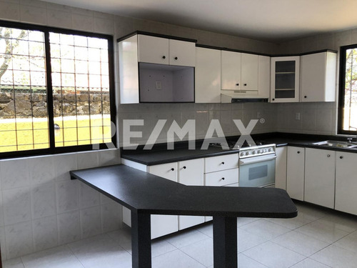 Casa En Venta En Jardines Del Ajusco
