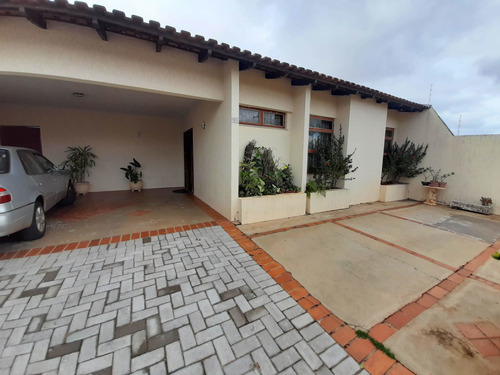 Imagem 3 de 30 de Casa Terrea À Venda - 4 Quartos - Móveis Podem Ser Negociados - Próxima Da Maringá - Champagnat, Londrina, Pr - Pr - Ca1344_gprdo