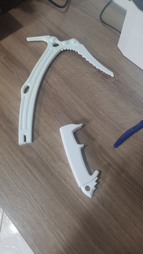 Impressão 3d Lara Croft Rise Of The Tomb Raider Climbing Axe