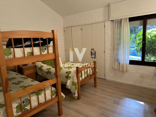 San Rafael , Casa Para 10 Personas 4 Dormitorios Piscina