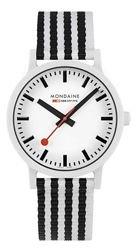 Mondaine Reloj Oficial De La Esencia De Los Ferrocarriles