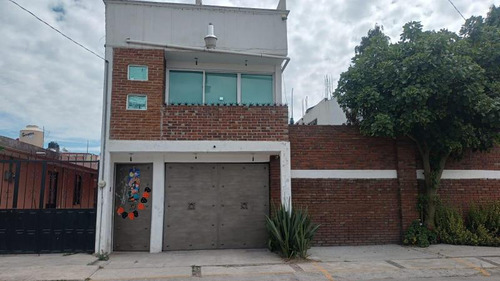 Casa Sola En Venta En San Pablo Autopan, Toluca, México