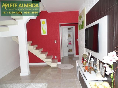 Imagem 11 de 15 de Casa No Bairro Centro Em Porto Belo Sc - 1299