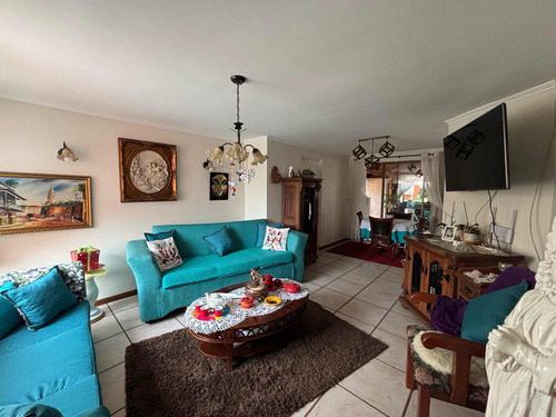 Casa Sólida Un Piso En Condominio 3d 2b 2e Quillota