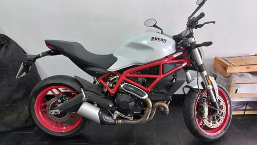Imagen 1 de 8 de Ducati Monster 797