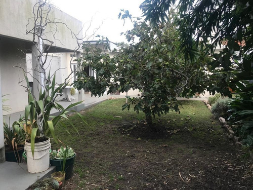 Venta Chalet Con Detalles De Confort - Oportunidad