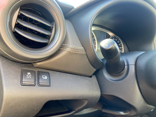 Imagem 11 de 15 de Nissan Kicks 1.6 16v Flexstart S 4p Xtronic