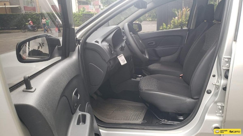 Imagen 12 de 15 de Renault Sandero Authentique Mt 1600cc
