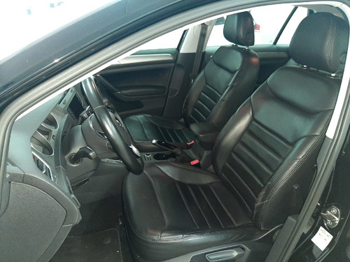 Imagem 6 de 8 de Volkswagen Golf
