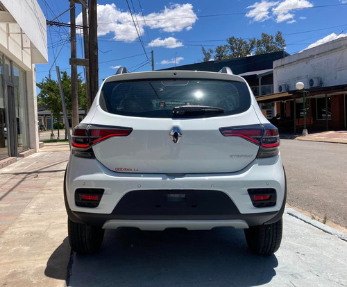 Imagen 7 de 17 de Renault Stepway Ph2 1.6 16 Válvulas Zen 0km My2023