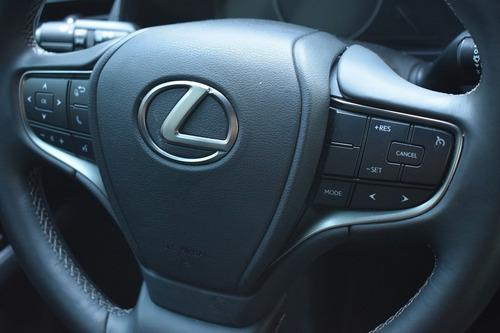 Imagen 10 de 15 de Lexus Ux 250 H Dinamic2019 15.000 Kms Autopremium