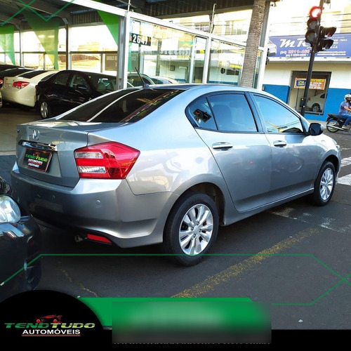 Imagem 3 de 7 de Honda City Lx 1.5 Cinza 2013
