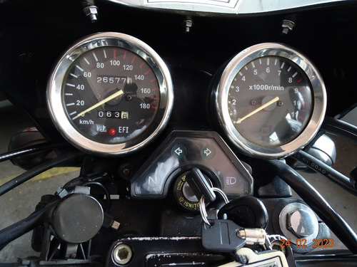 Imagen 3 de 7 de Moto Jawa Ruta 40 350