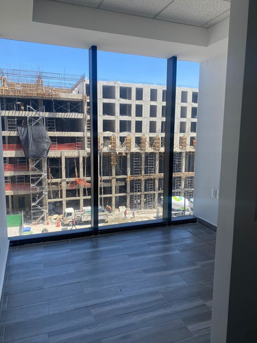 Renta Oficinas, Juriquilla, Qro76. $27.5 Mil