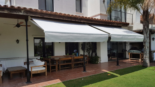 Toldo 1/2 Mts Lona Acrílica Brazos Invisibles Rebatibles