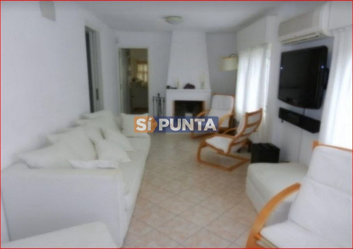 Imagen 2 de 11 de Casa En Venta - La Barra
