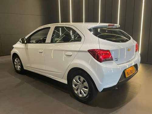 Chevrolet Onix HATCH LT 1.0 8V FlexPower 5p Mec.