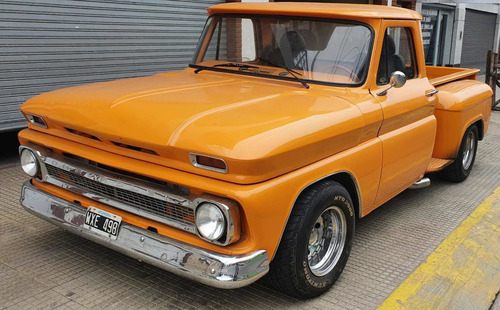 Imagen 2 de 14 de Chevrolet C-10 Apache 66