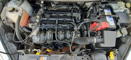 Ford Fiesta Kinetic Design 1.6 Sedan Titanium Powershift