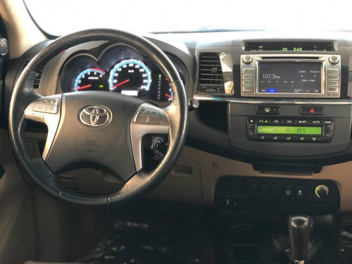 Toyota Hilux Sw4 Srv 4x4 At