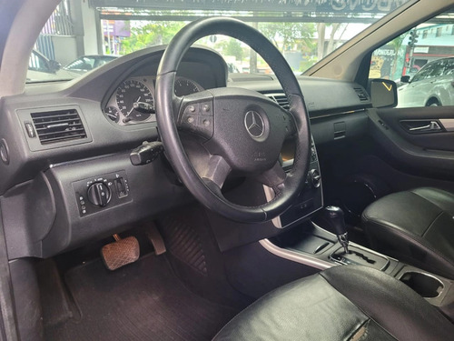 Mercedes-Benz B 180 1.7 8V GASOLINA 4P AUTOMÁTICO