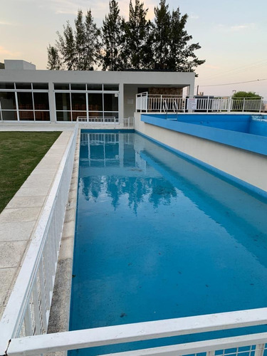 Imagen 12 de 28 de Departamento Dos Dormitorios Con Cochera Piscina Y Guardia 24 Hs