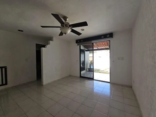 Casa En Venta Con Piscina, En Mérida Yucatán En Paraíso Maya