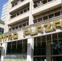 Comprar Acogedora Oficina En Alquiler En Centro Plaza, Los Palos Grandes