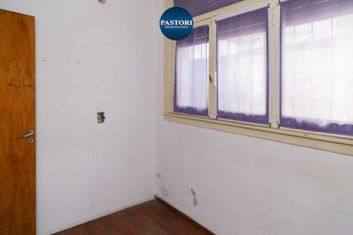 Imagen 23 de 27 de Venta De Oficina 7 Ambientes O Mas En Primer Piso Por Escale