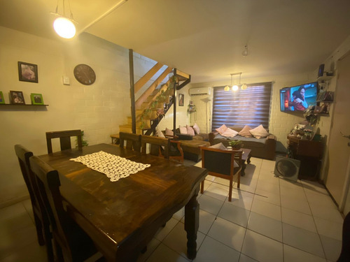 Arriendo Casa 3d/1b/1e. Villa Jardines De Calle Larga.