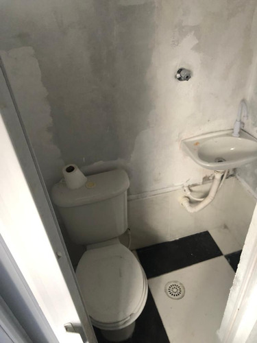 Vendo Salão Comercial 2 Andares Próximo Ao Pq Do Carmo C/ Re