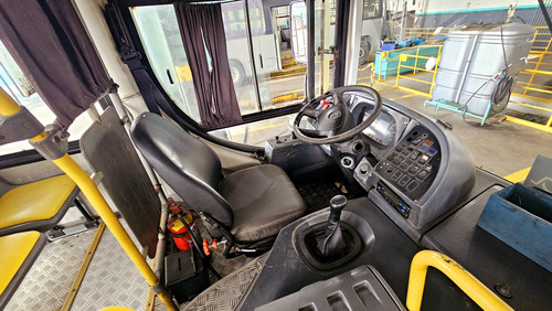 Urbano Caio Apache Mercerdes Benz Of1519 2014