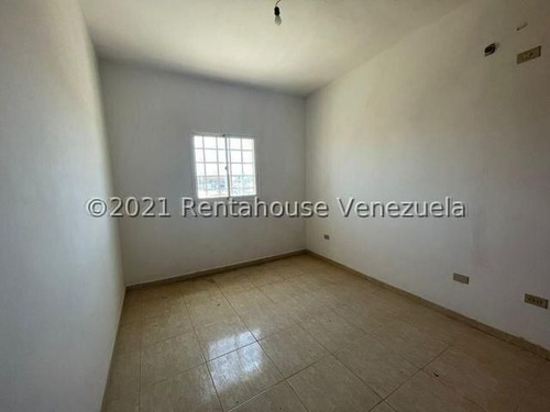 Imagen 1 de 6 de Apartamento En Venta En Urb. San Rafael Punto Fijo. Cod: 22-13526