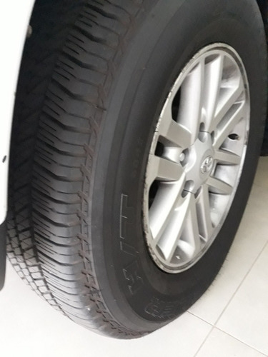 Imagem 2 de 10 de Toyota Sw4 2015 3.0 Srv 7l 4x4 Aut. 5p