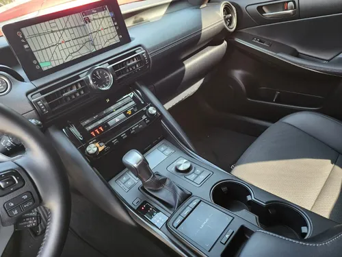 Lexus Is 300 Premium Aut 2023 3 Años De Garantia