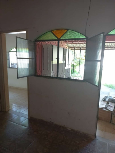 Imagem 2 de 29 de Casa Com Quintal