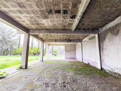 Terreno Con Construcción En Venta En El Sur